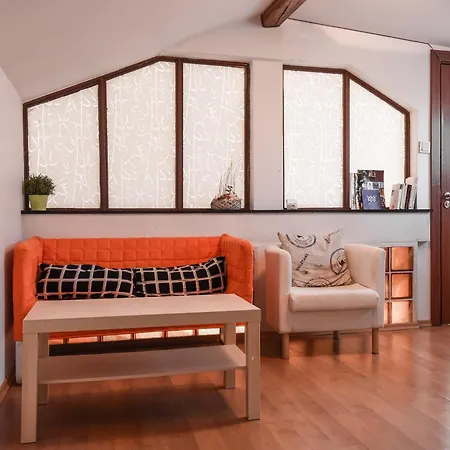 Centrally Located With A 360 Terrace Апартаменты *